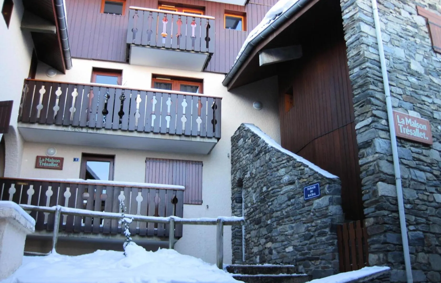 Residence La Maison Tresallet - Studio Au Coeur De La Station Mae-9324 La Plagne 0*,  France